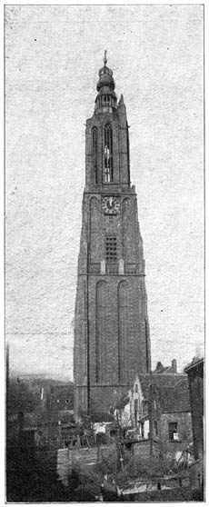 De O. L. Vrouwentoren te Amersfoort.