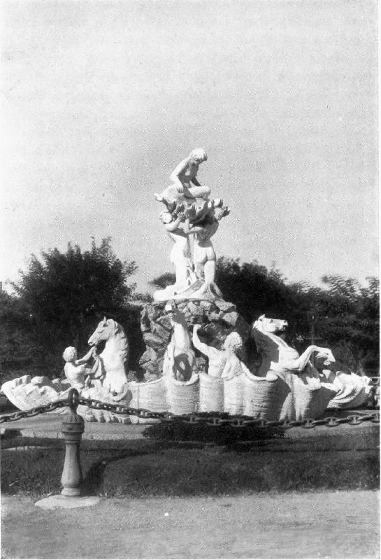 LOLA MORA FOUNTAIN, BUENOS AIRES.