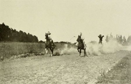 A GAUCHO RACE: THE START.