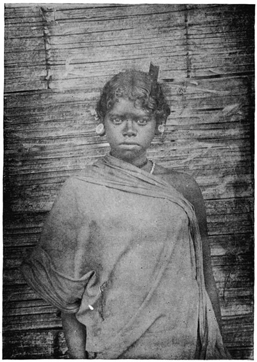 Kādir Girl Wearing Comb.