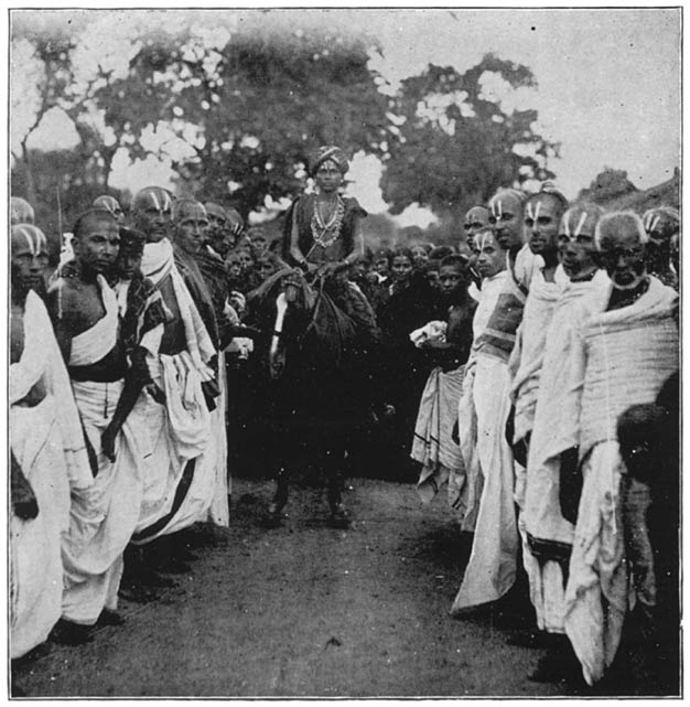 Patnūkāran marriage procession.