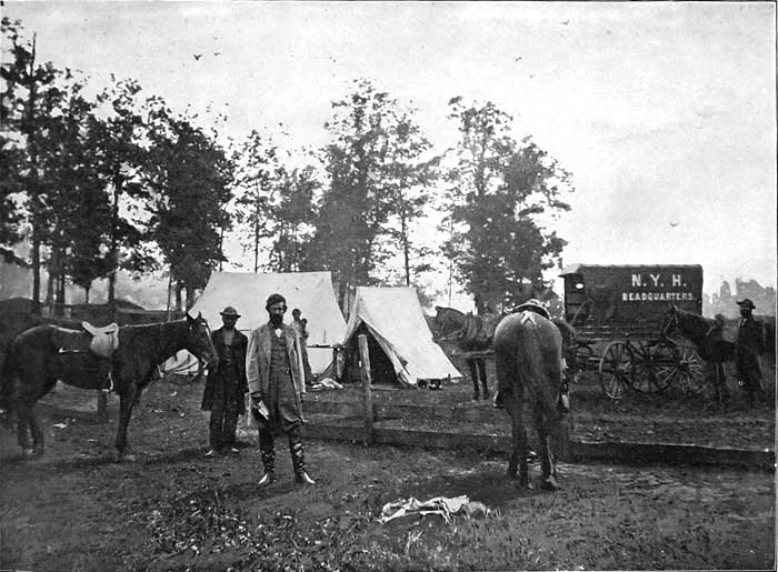 NEWSPAPER HEADQUARTERS AT THE FRONT