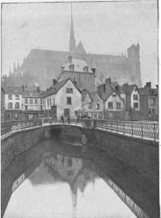 OLD BISHOPS’ PALACE (in front of Cathedral).  To the right, RUE DU DON.