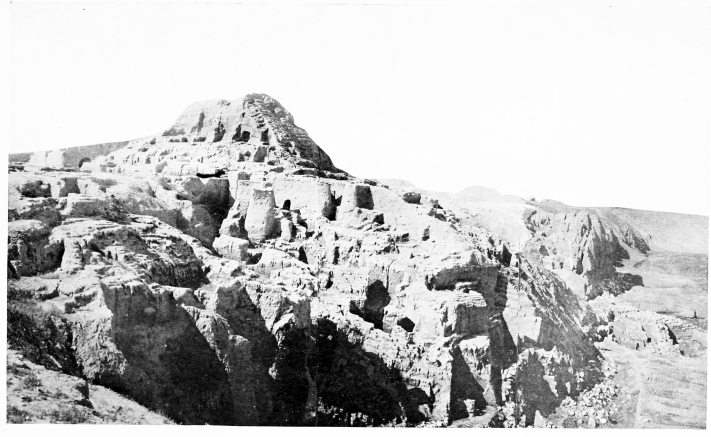 Fig. 136.—ḲAL’ÂT SHERGÂT, THE ZIGURRAT AND RUINS OF NORTH WALL.