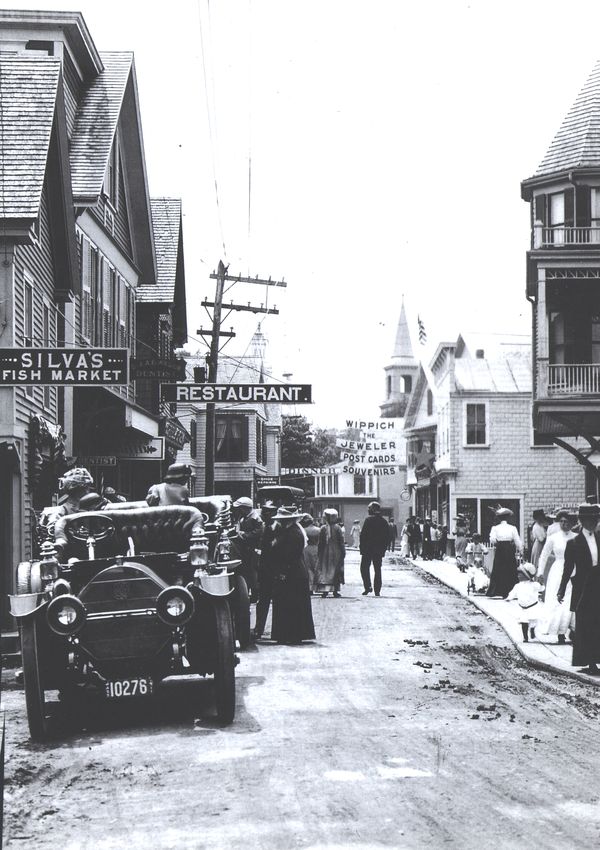 (Commercial Street in Provincetown.)